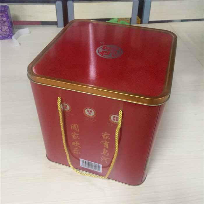 白酒鐵盒